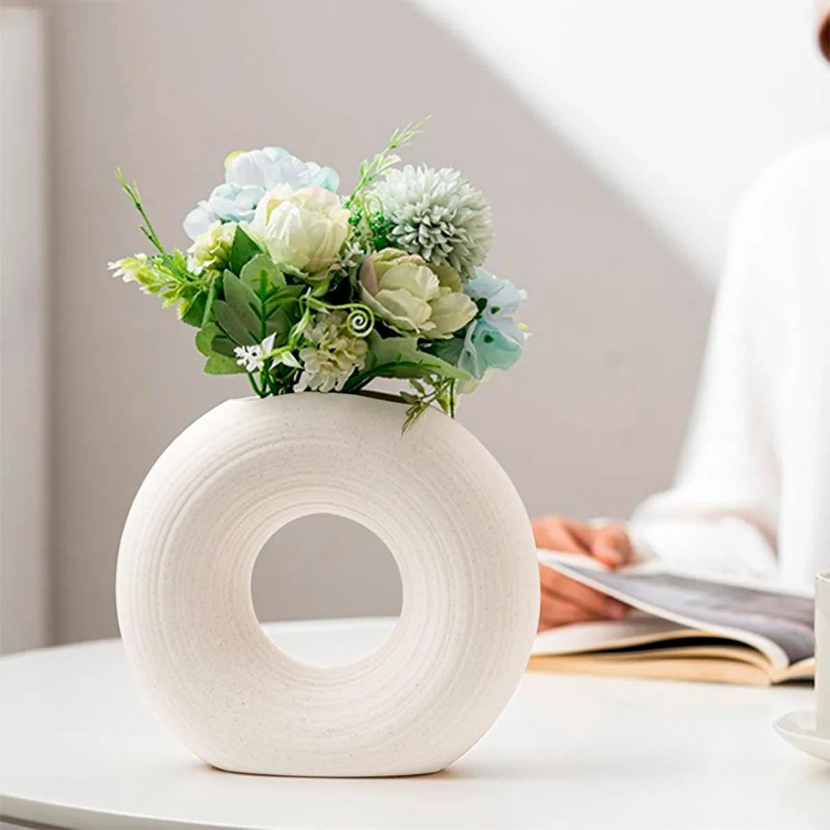 Florero de cerámica circular