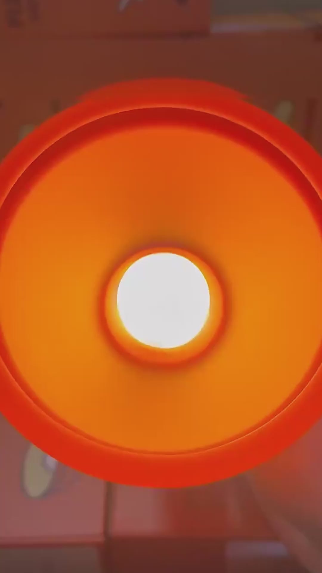 Lámpara con agarre tipo Sopapa (base absorbible)